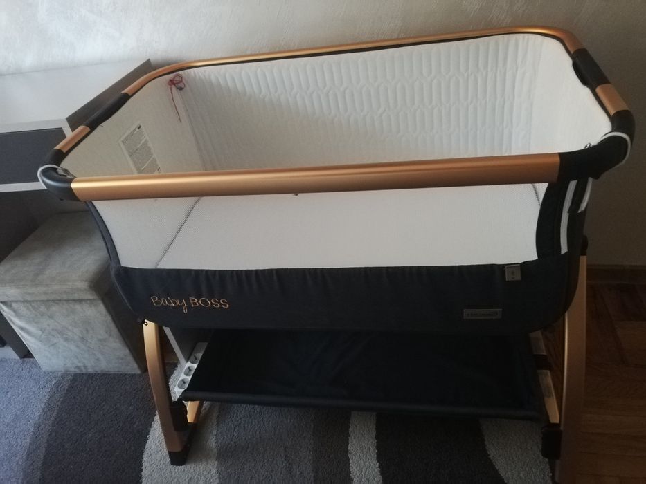 Кошара next to me