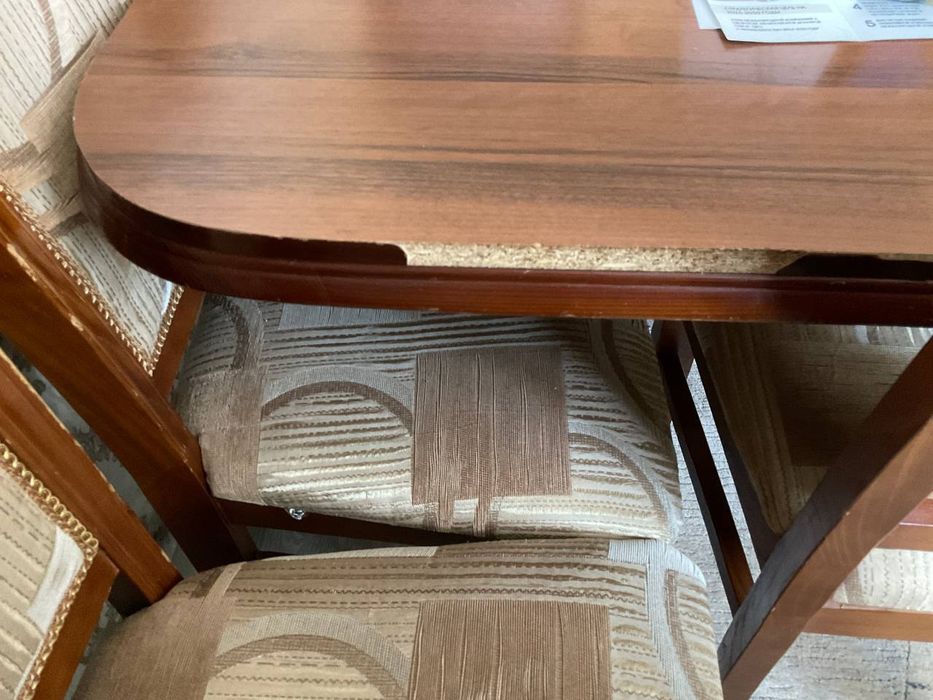 Продам стол с стульями