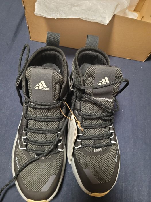 Gor tex Adidas дамски обувки