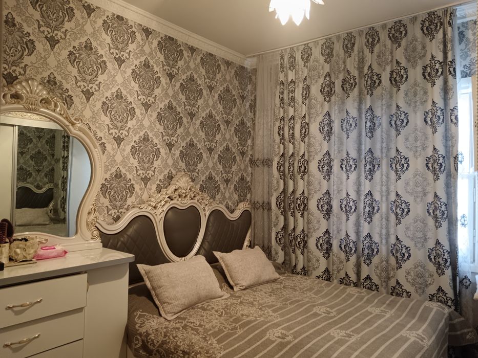 Уй сотилади 4хоналик