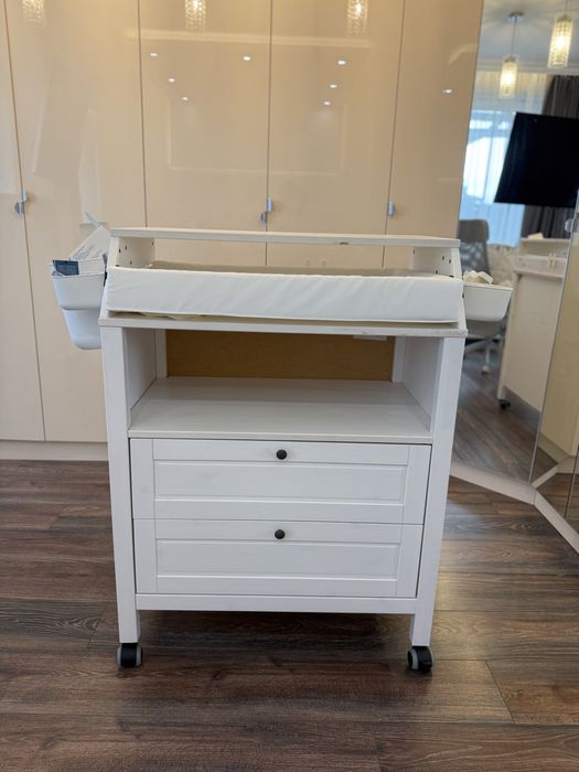 маса за повиване/скрин IKEA SUNDVIK