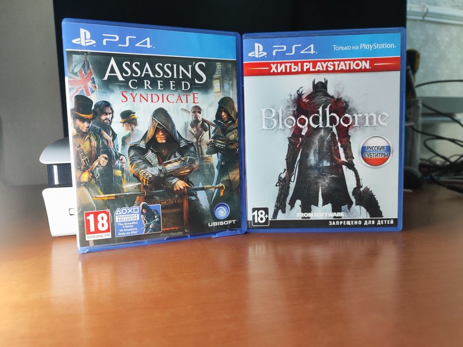 Продаю PS5 Слим + диски