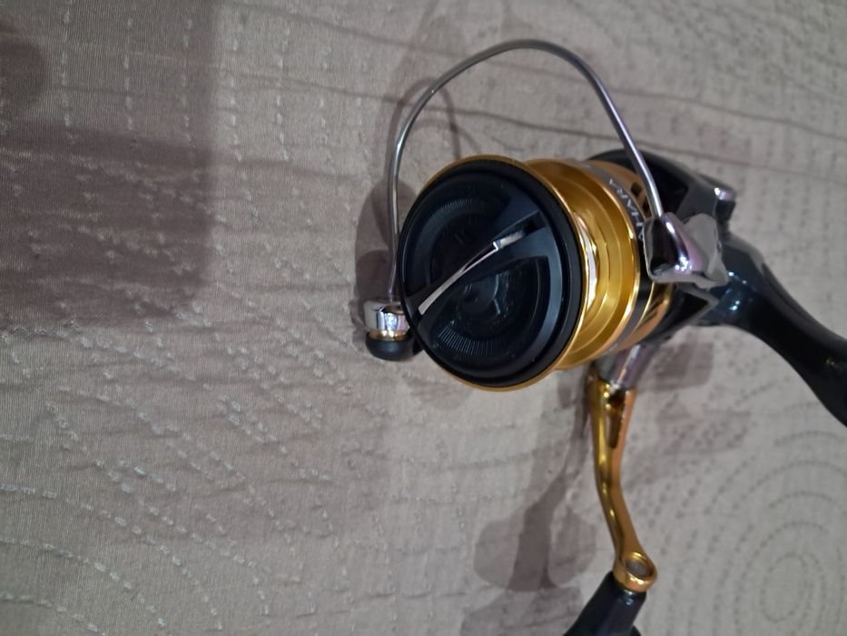 Продавам макара SHIMANO с побобрения