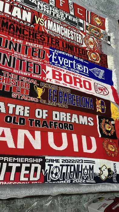 Колекция от шалове Манчестър Юнайтед