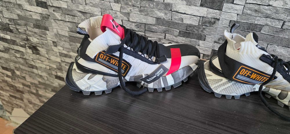 Продавам Off-White обувки втора ръка