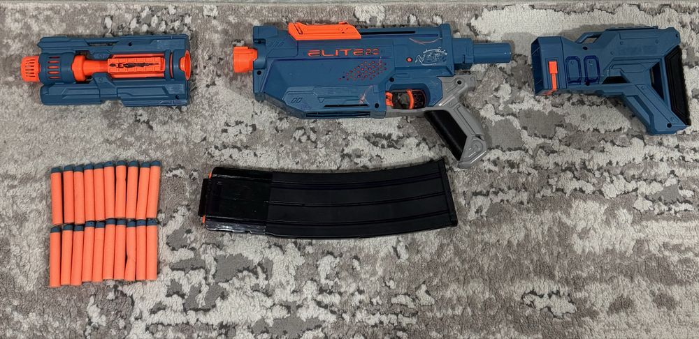 Arma nerf elite 2.0 Echo cu o magazie extinsa