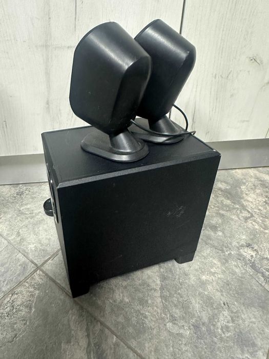Тонколони , буфер Logitech X-210 2.1 за компютър