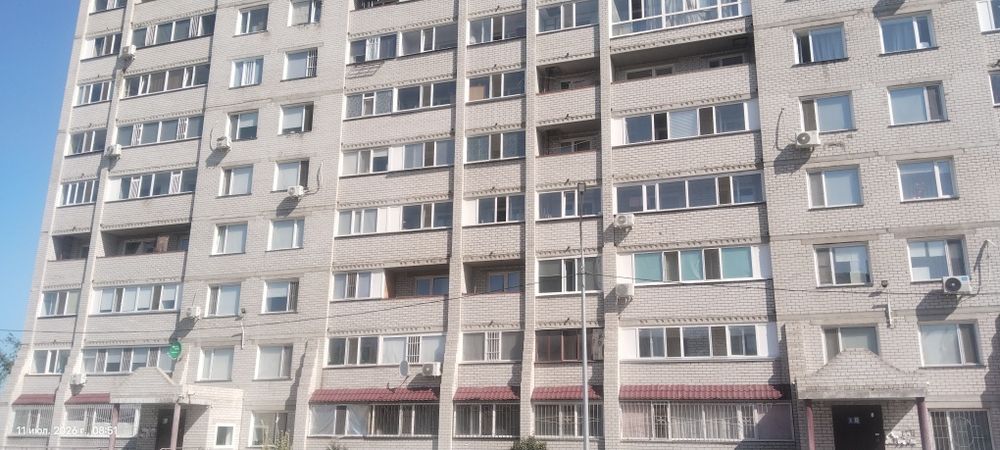 Продам 3-х комнатную квартиру новый дом  район хороший первый этаж