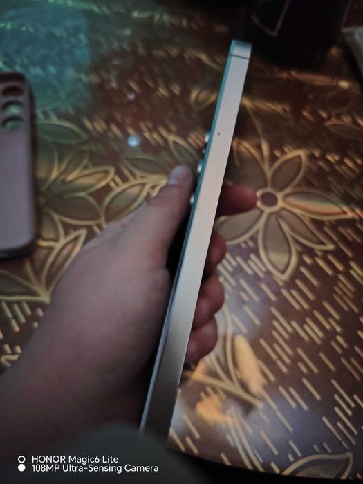 Samsung galaxy S24 plus