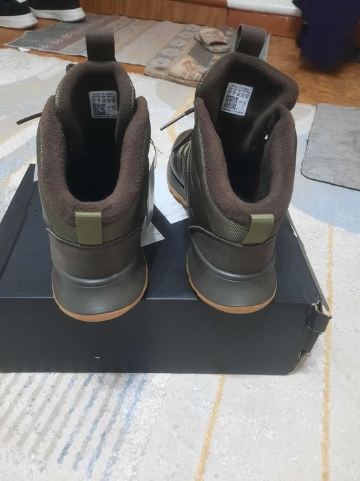 Продаются кросовки Adidas оригинал