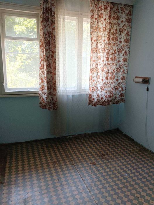 Продава се Тристаен апартамент в Стара Загора, Метро - 89 кв.м за 1236 €/кв.м - Снимка #2