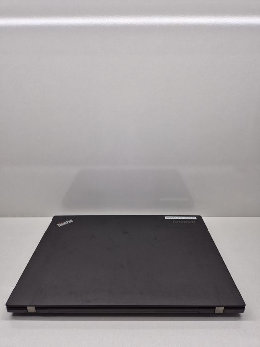 Корейский ноутбук сотилади!!!