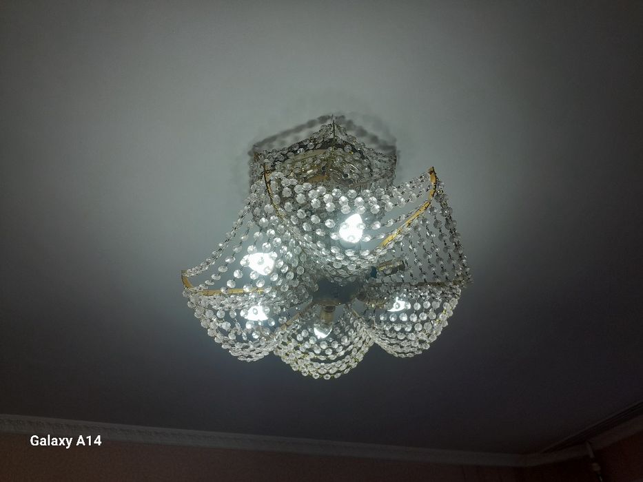 Люстралар сатылады