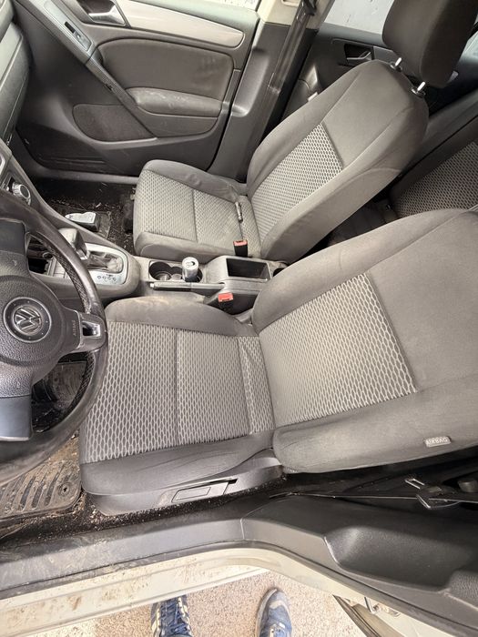 Dezmembrez dezmembrari Vw Golf MK 6 hatchback 1.6 CAYC cutie DSG 7+1