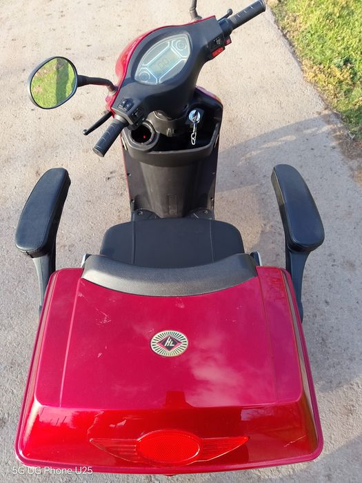 Инвалиден скутер