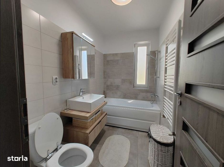 Vand ap.2cam,bl.nou,superfinisat ,lift, parcare, Zorilor-Golden Tulip