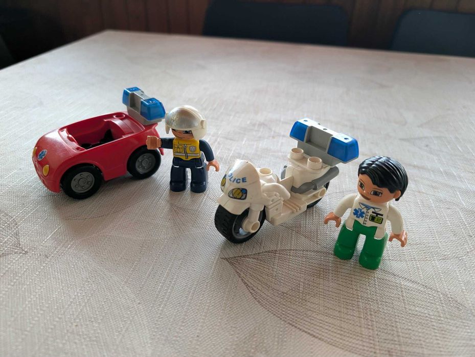 Лот бебешки играчки + оригинално LEGO DUPLO