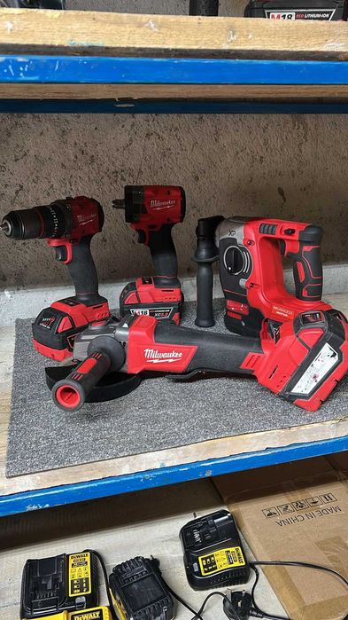 Vând set scule Milwaukee M18 – uzate, stare foarte bună
