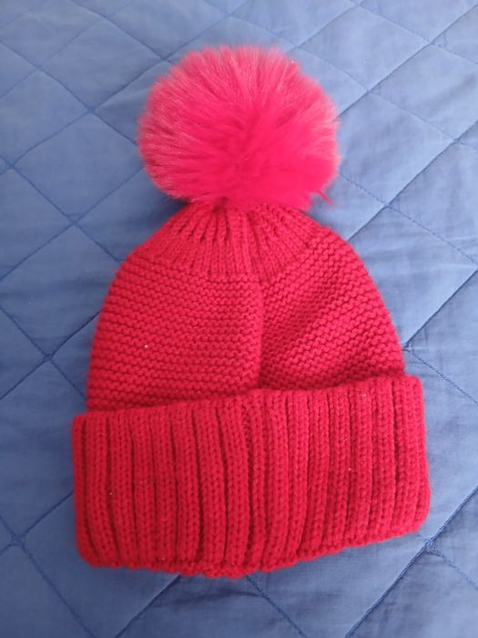 Caciuli fetita 2-3 ani