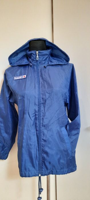 Ветровки женские