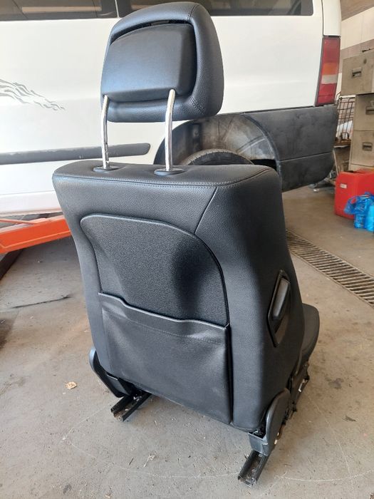 Седалка Мерцедес Е класа W212 предна лява