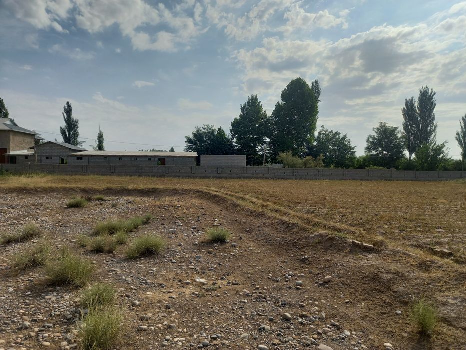 Yer sotiladi sotig'i 2000