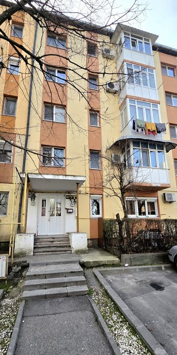 Inchiriez apartament 2 camere Craiovita Noua chirie de inchiriat scoala lidl