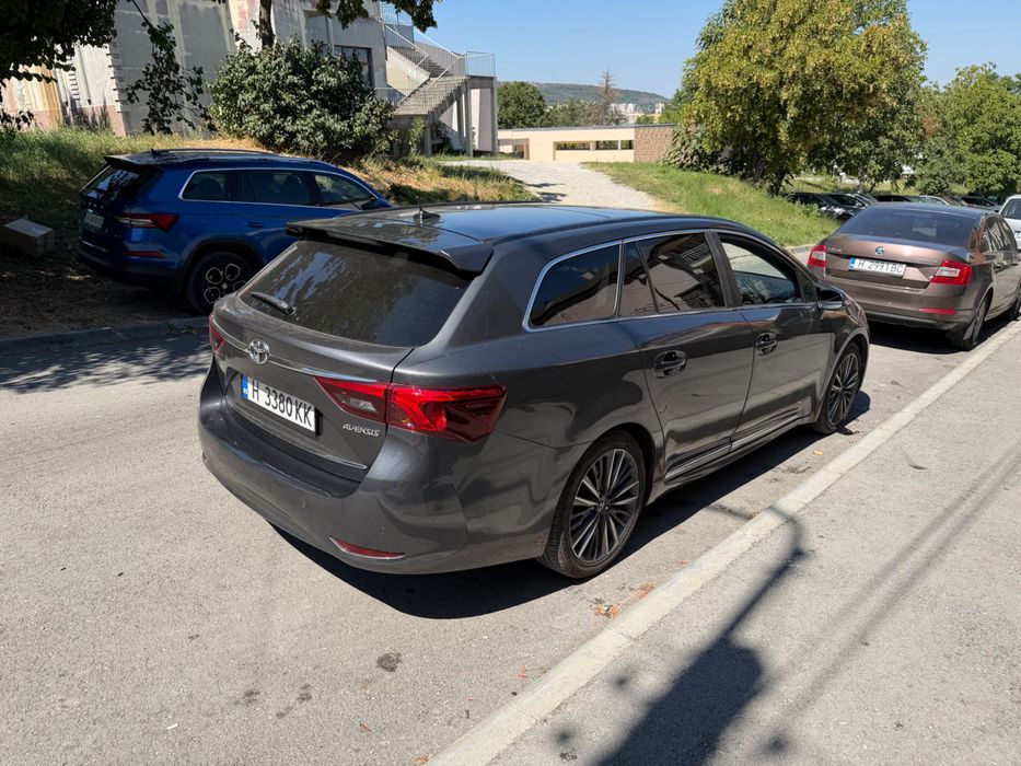 Тойота Авенсис 2.0i 152hp sport pack
