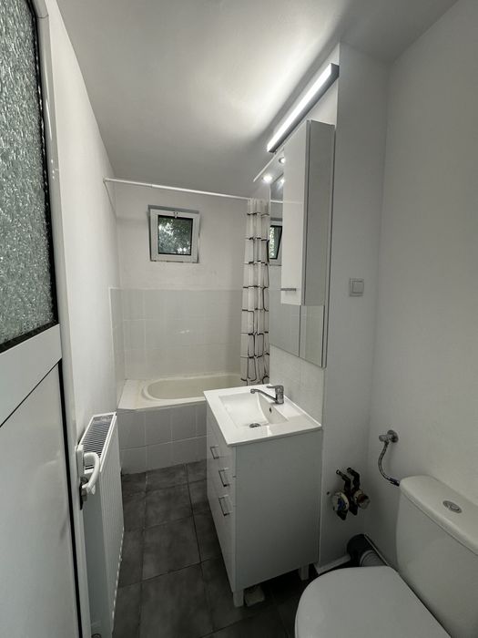 Garsoniera de inchiriat zona Titan 399€