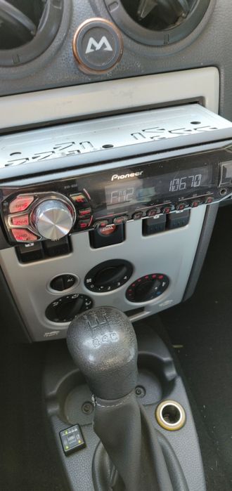 Vând roata, capace,covoare logan+cadou