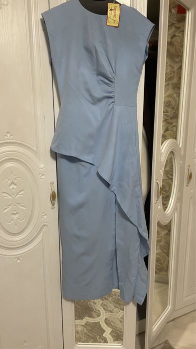 Платья нарядные , обувь