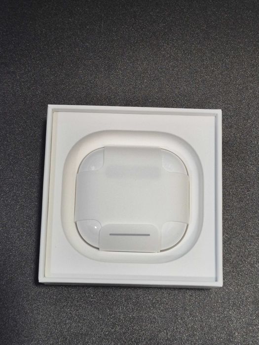 Hope Amanet P8 Airpods 4 NOU