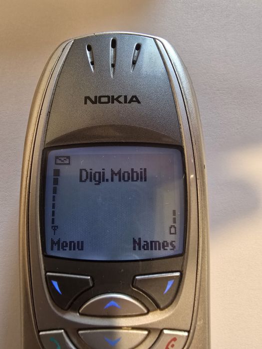 Vand telefon Nokia 6310i