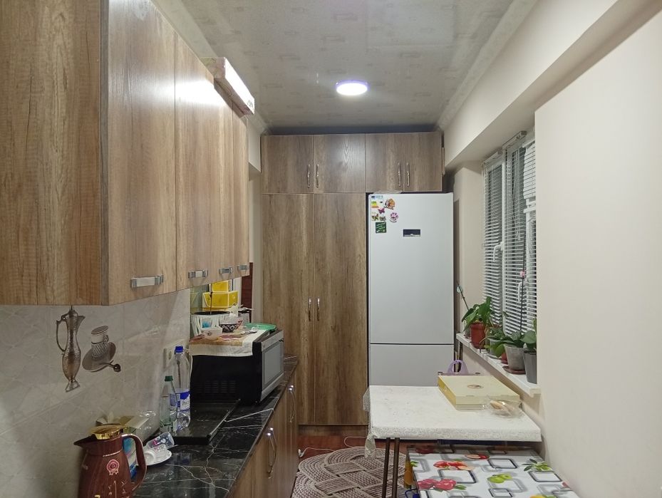 Dom sotiladi Yangi hayot 9-xudud 3 xona tayyor remont