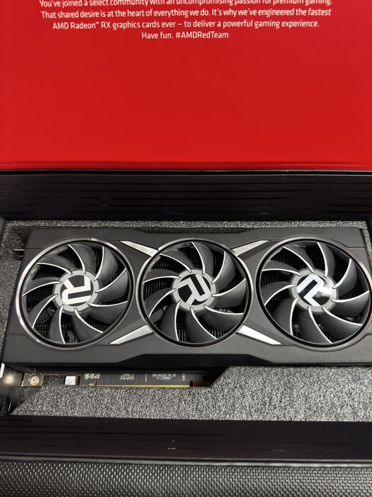 Placa video AMD radeon RX 6800 xt 16gb ddr6 - gaming editare randare