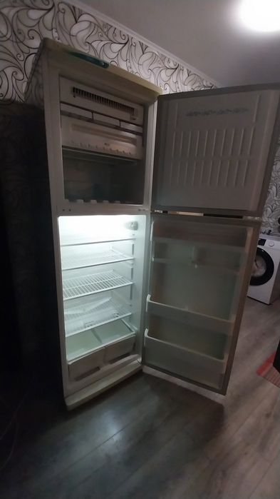 Продам холодильник б/у