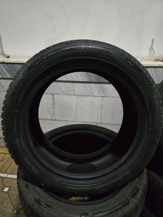 KUMHO 225/45/17 M+S