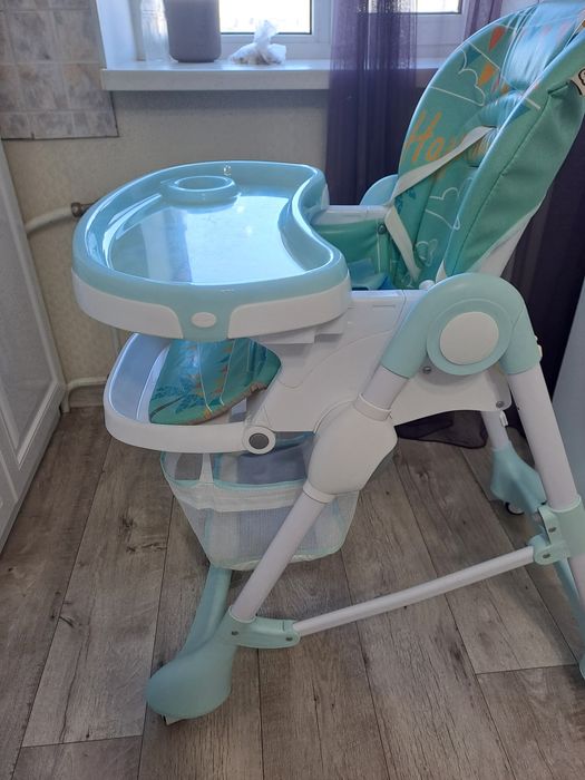 Продам стульчик для кормления