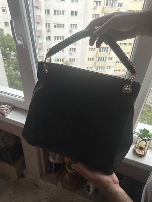 Vand Geanta Louis Vuitton