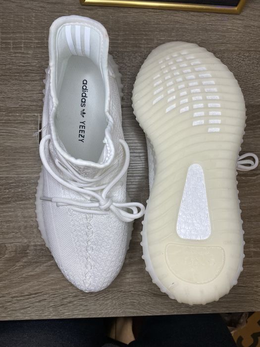 Yeezy 350v2 Triple White