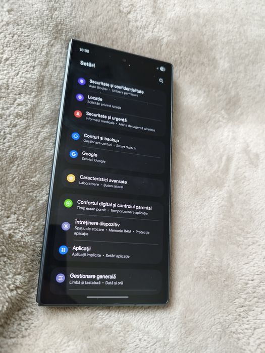 Galaxy Z Fold 7 negru ca nou.