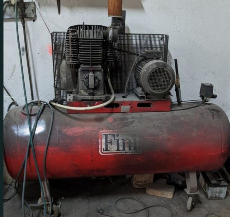 Vand compresor mare Fini 500 l ,1126 l/min, 7,5 kW,380 V, in stare  f buna
