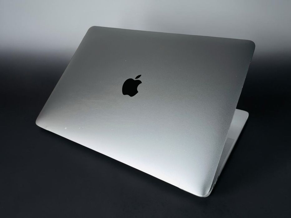 Лаптоп Аpple MacBook Pro 13 2017 i5 2,3Ghz 8RAM 256GB Гаранция!