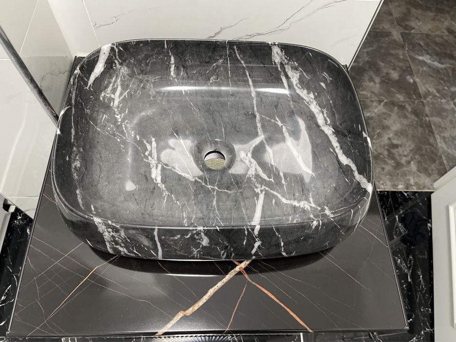 Раковина с тумбой