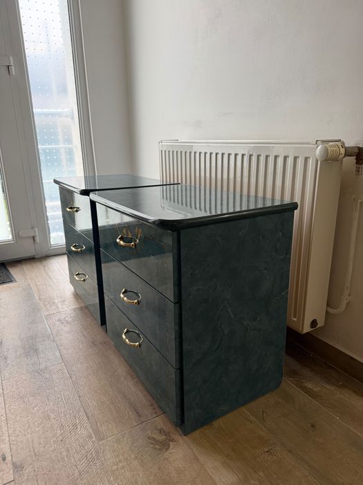 Vând 2 noptiere - stare bună