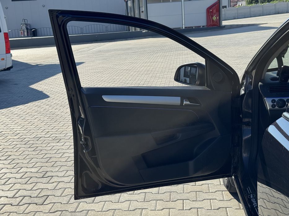 OPEL Astra 2009 — imagine 5
