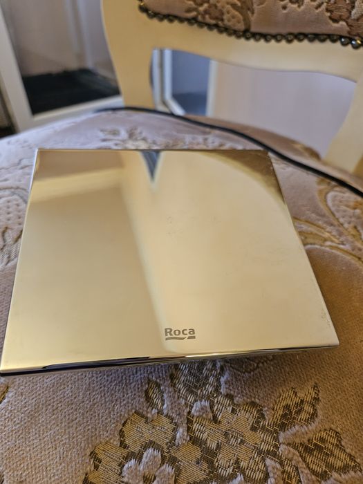 Държач за тоалетна хартия Roca