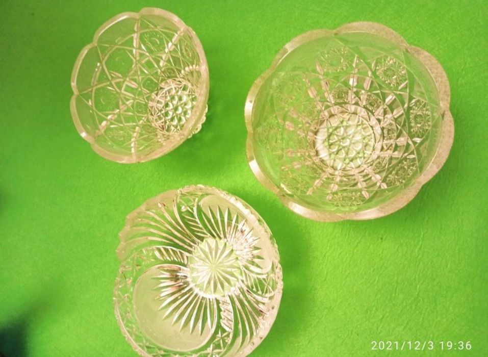 Хрустальные конфетницы.