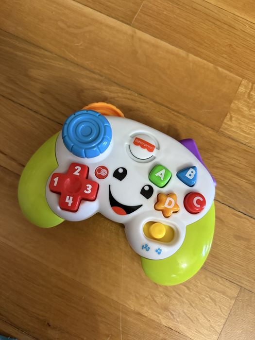 Интерактивни играчки Fisher Price - конзола и джойстик