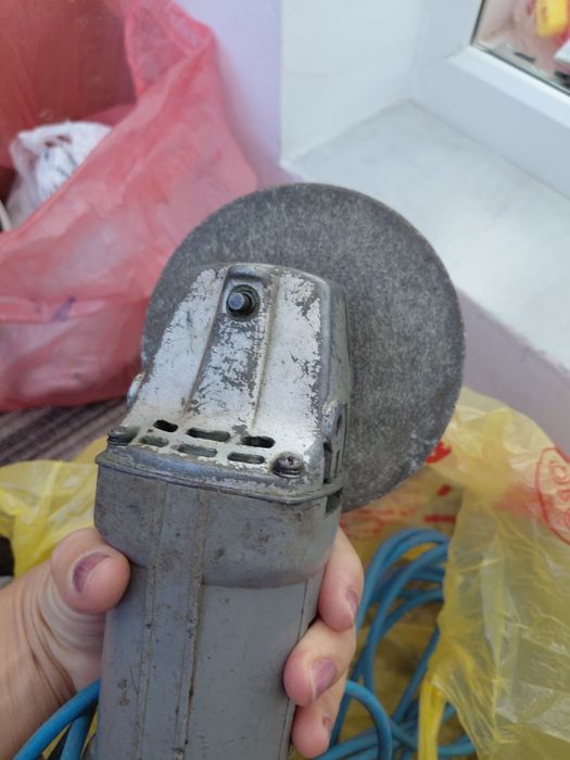 Продам болгарку.